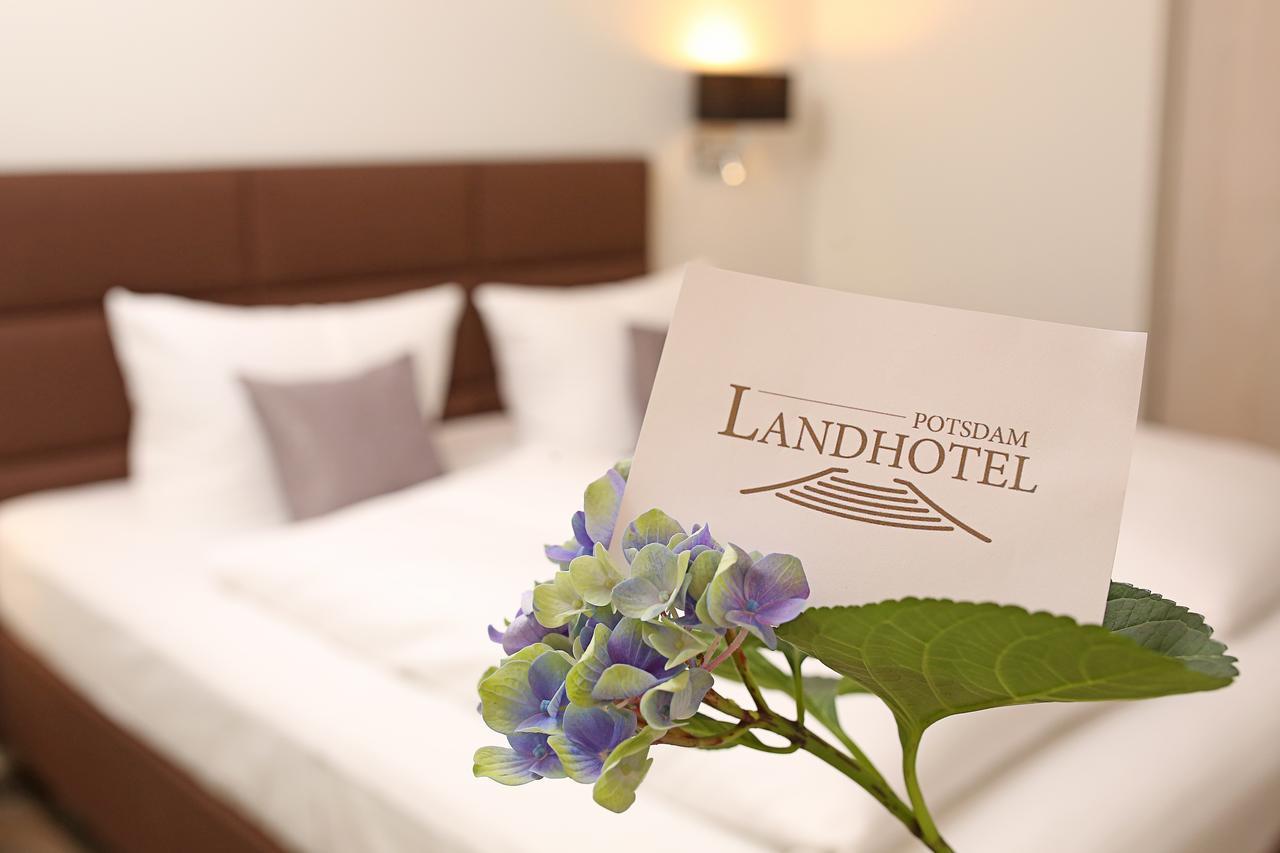 Landhotel Potsdam Extérieur photo